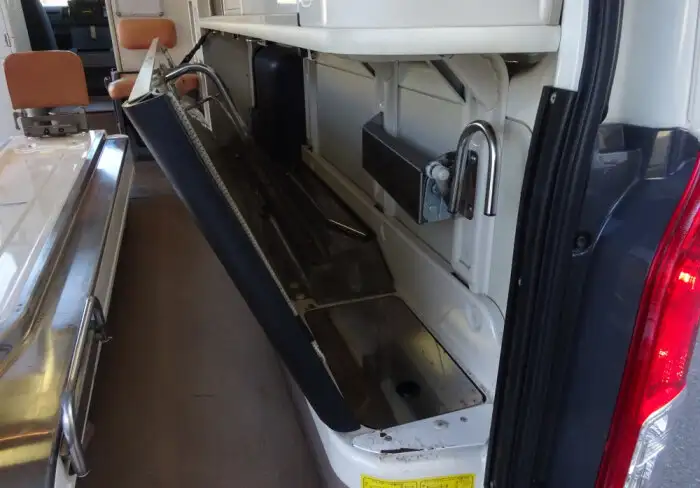 トヨタ ハイエース 小型 特殊車両 CBF-TRH226S H26の中古トラック画像13