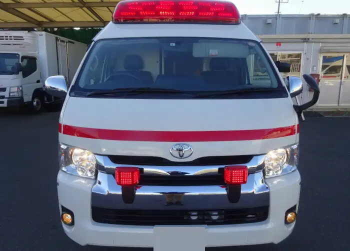 トヨタ ハイエース 小型 特殊車両 CBF-TRH226S H26の中古トラック画像2