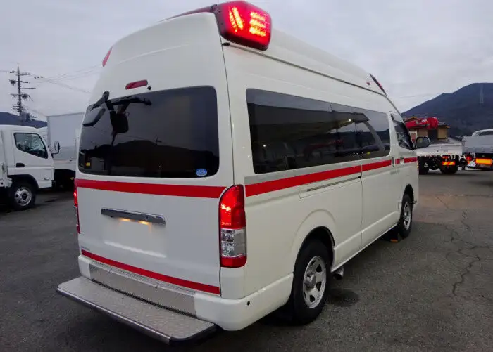 トヨタ ハイエース 小型 特殊車両 CBF-TRH226S H26の中古トラック画像4