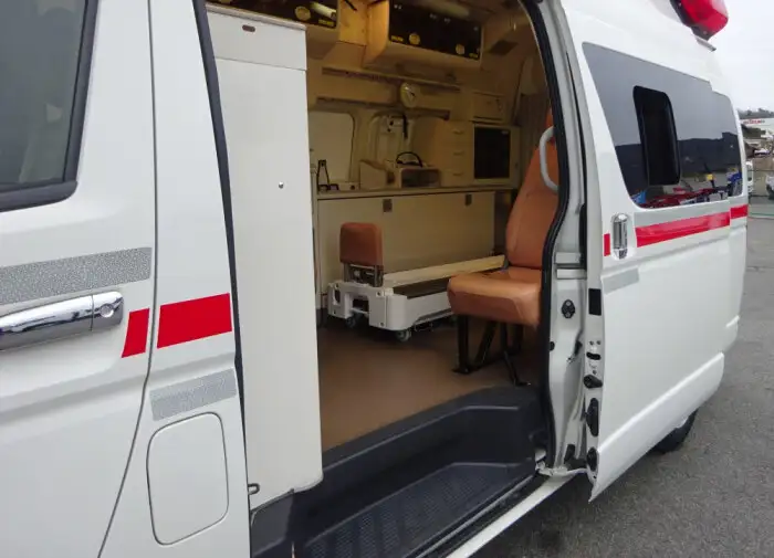 トヨタ ハイエース 小型 特殊車両 CBF-TRH226S H26の中古トラック画像7