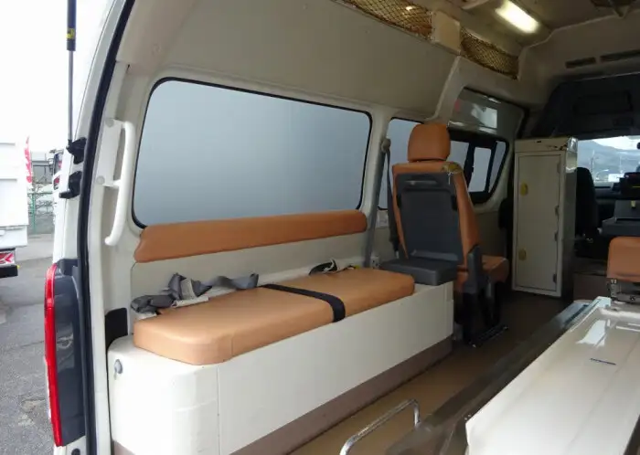 トヨタ ハイエース 小型 特殊車両 CBF-TRH226S H26の中古トラック画像10