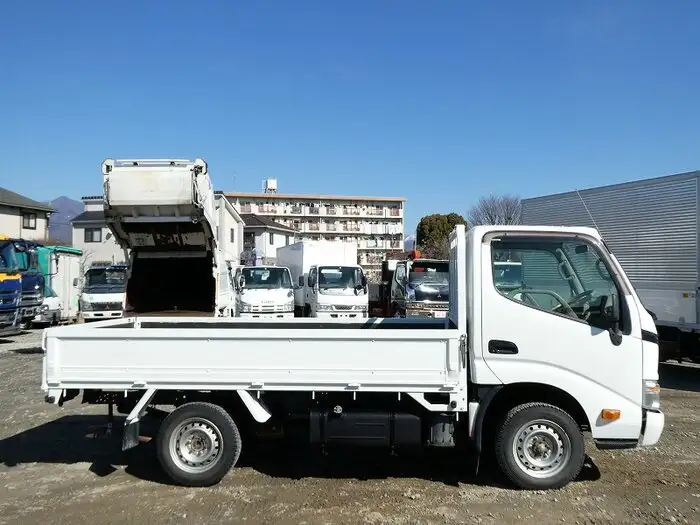 トヨタ ダイナ 小型 平ボディ LDF-KDY281 H25の中古トラック画像6