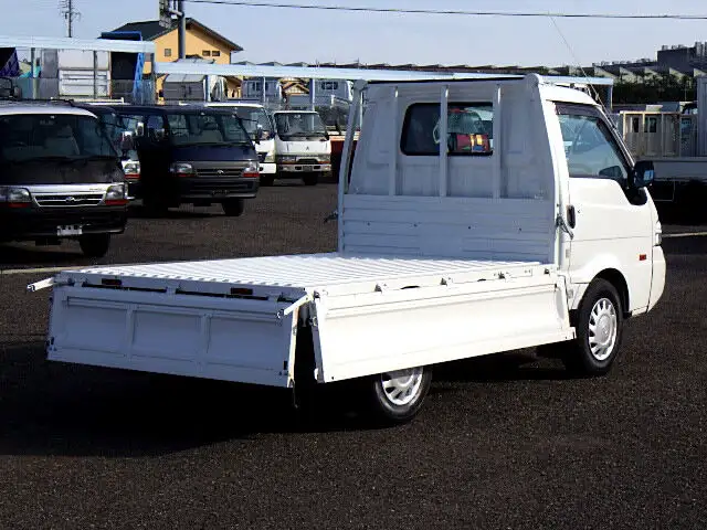 マツダ ボンゴ 小型 平ボディ 床鉄板 DBF-SLP2Tの中古トラック画像5