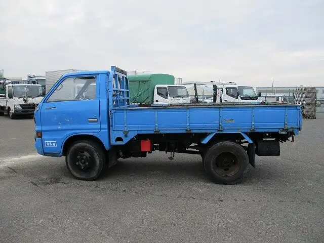 いすゞ エルフ 小型 平ボディ  の中古トラック画像3