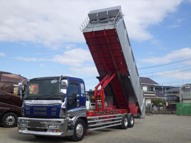 いすゞ ギガ 大型 ダンプ PDG-CYM77V8