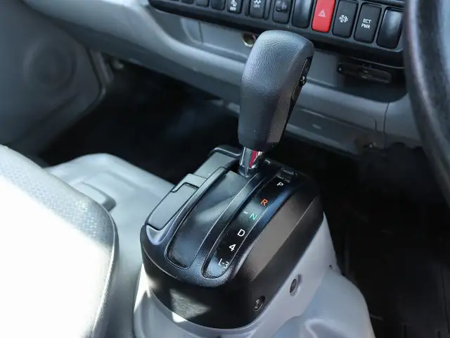トヨタ ダイナ 小型 平ボディ 床鉄板 2RG-XZC605の中古トラック画像15