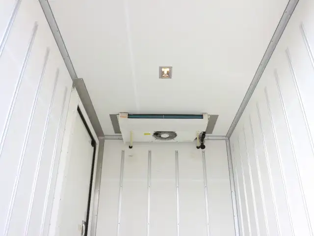 トヨタ トヨエース 小型 冷凍冷蔵 低温 床ステンの中古トラック画像7
