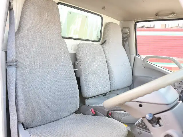 トヨタ トヨエース 小型 冷凍冷蔵 低温 床ステンの中古トラック画像12