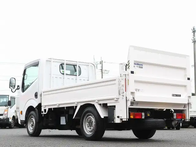 日産 アトラス 小型 平ボディ パワーゲート 床鉄板の中古トラック画像4