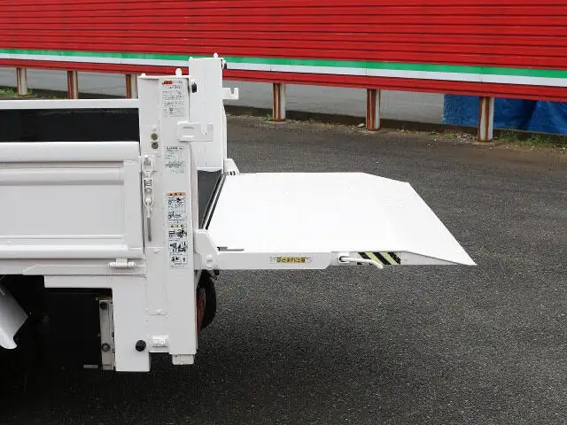 日産 アトラス 小型 平ボディ パワーゲート 床鉄板の中古トラック画像8