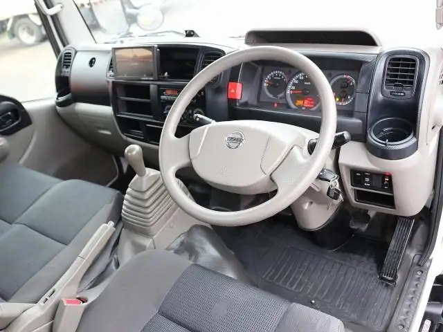 日産 アトラス 小型 平ボディ パワーゲート 床鉄板の中古トラック画像9