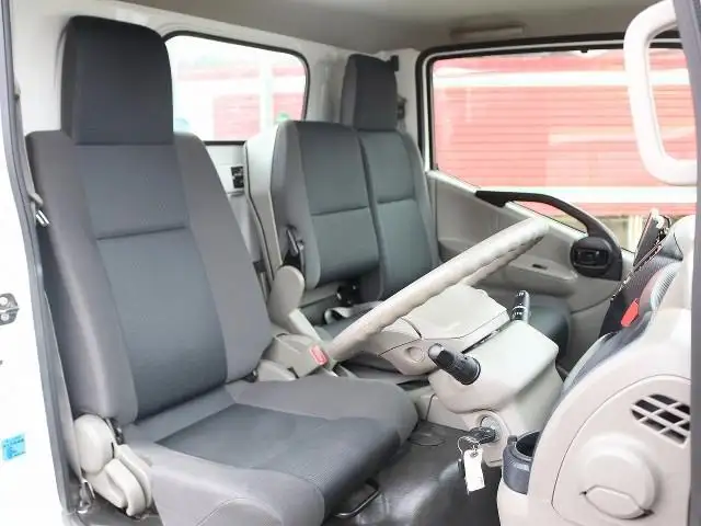 日産 アトラス 小型 平ボディ パワーゲート 床鉄板の中古トラック画像10