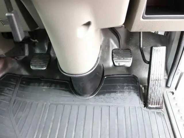 日産 アトラス 小型 平ボディ パワーゲート 床鉄板の中古トラック画像13