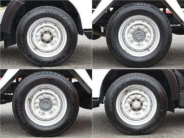 日産 アトラス 小型 平ボディ パワーゲート 床鉄板の中古トラック画像20