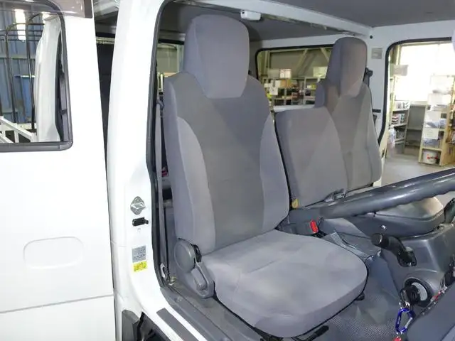 マツダ タイタン 小型 平ボディ Wキャブ 幌の中古トラック画像9