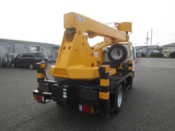 いすゞ エルフ 小型 高所・建柱車 高所作業車 BKG-NKR85Nの中古トラック画像4