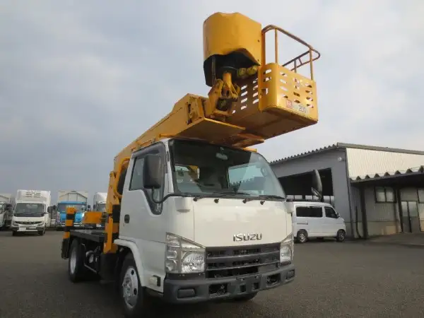 いすゞ エルフ 小型 高所・建柱車 高所作業車 BKG-NKR85Nの中古トラック画像3