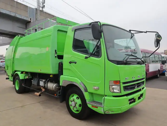 三菱 ファイター 中型/増トン パッカー車 プレス式 PDG-FK71Rの中古トラック画像2