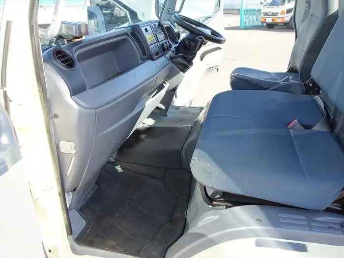 三菱 キャンター 小型 タンク車 バキューム SKG-FEB90の中古トラック画像11