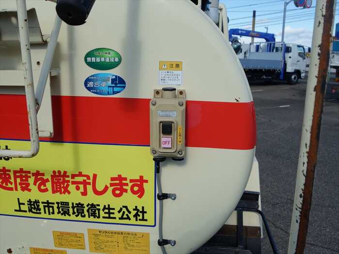 三菱 キャンター 小型 タンク車 バキューム SKG-FEB90｜画像7