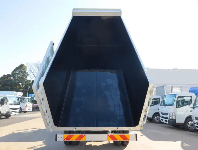 三菱 ファイター 中型/増トン ダンプ 土砂禁 2KG-FK72Fの中古トラック画像9