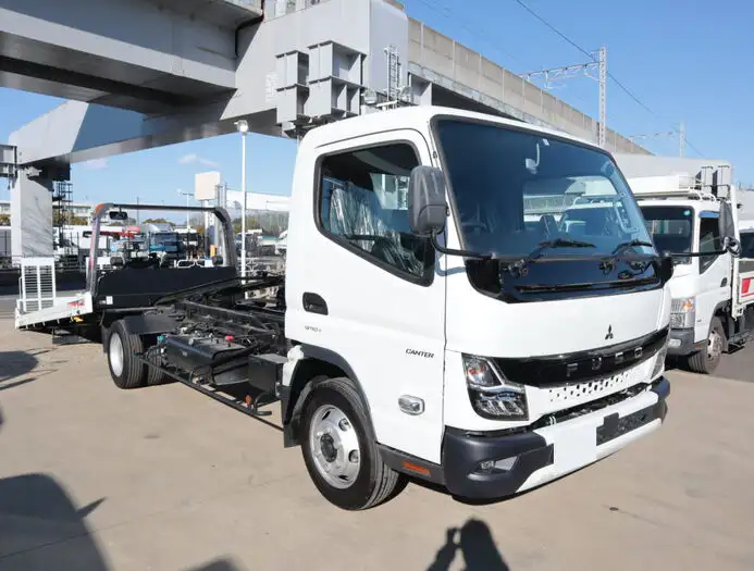 三菱 キャンター 小型 車両重機運搬 ラジコン ウインチの中古トラック画像2