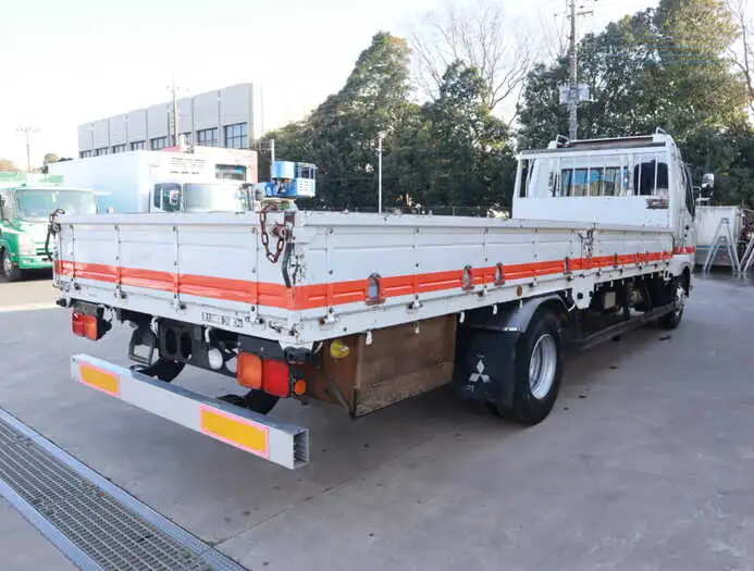 三菱 ファイター 中型/増トン 平ボディ 床鉄板 ベッドの中古トラック画像3