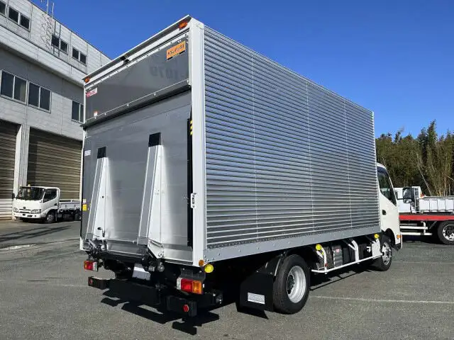 日野 デュトロ 小型 アルミバン パワーゲート サイドドアの中古トラック画像4