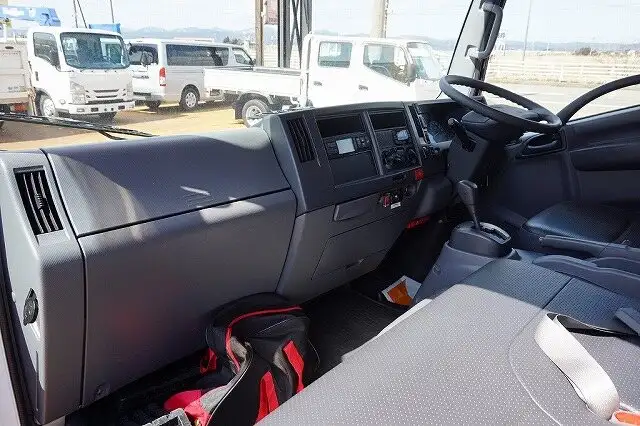 いすゞ エルフ 小型 冷凍冷蔵 低温 床ステンの中古トラック画像13