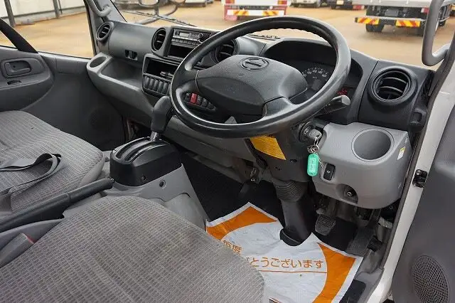 日野 デュトロ 小型 平ボディ パワーゲート TKG-XZU645Mの中古トラック画像11