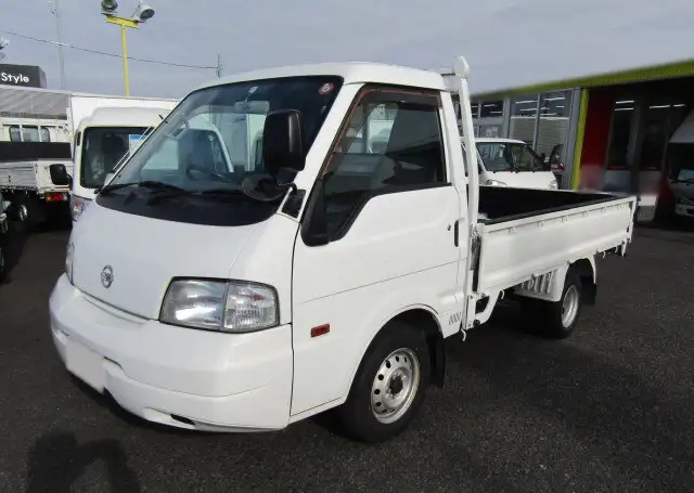 日産 バネット 小型 平ボディ SKP2TN H25の中古トラック画像1
