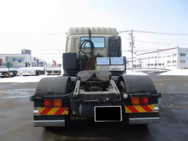 いすゞ ギガ 大型 トラクター ハイルーフ 1デフの中古トラック画像4