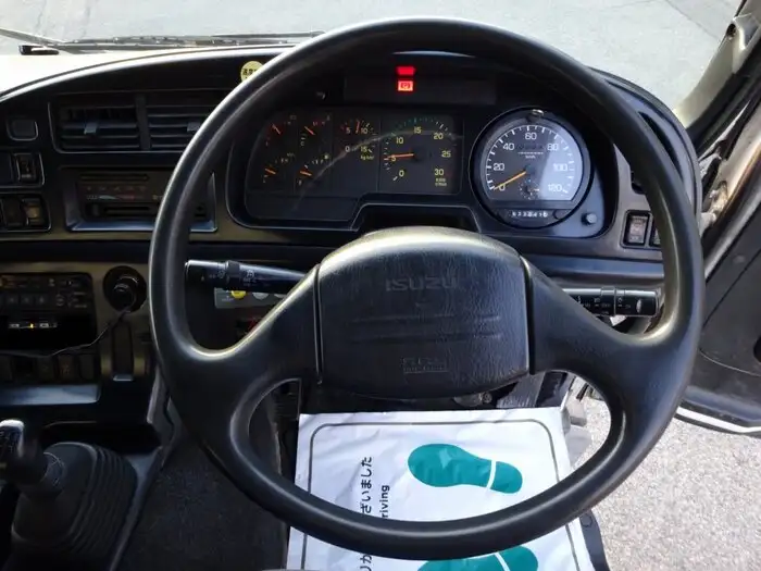 いすゞ ギガ 大型 ダンプ KC-CYZ81P2 の中古トラック【車両No