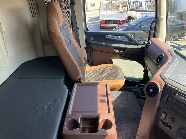 日野 プロフィア 大型 トラクター ハイルーフ 1デフの中古トラック画像13