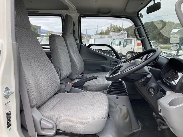 日野 デュトロ 小型 平ボディ Wキャブ TKG-XZU655Mの中古トラック画像8