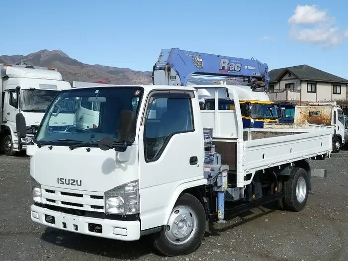 いすゞ エルフ 小型 クレーン付 4段 ラジコンの中古トラック画像1
