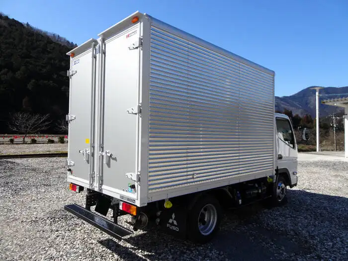 三菱 キャンター 小型 アルミバン 2RG-FBA20 R4の中古トラック画像4
