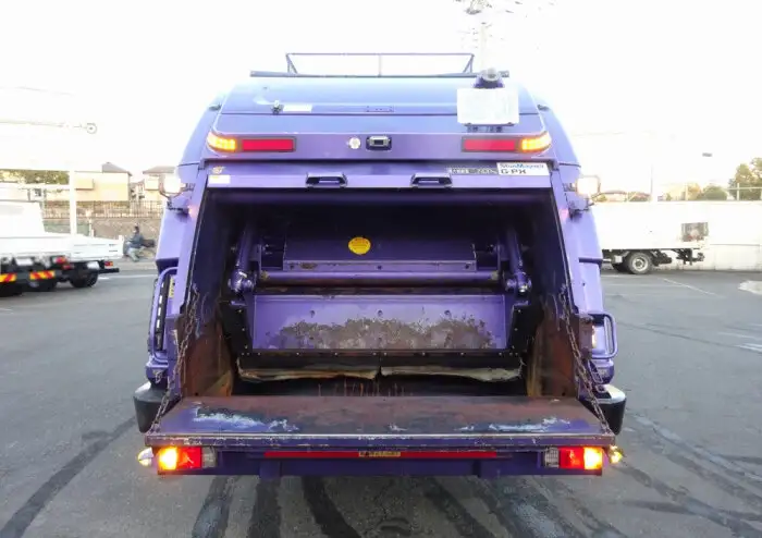 三菱 ファイター 中型/増トン パッカー車 プレス式 ベッドの中古トラック画像8