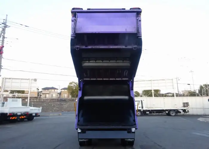 三菱 ファイター 中型/増トン パッカー車 プレス式 ベッドの中古トラック画像10