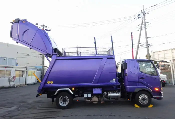 三菱 ファイター 中型/増トン パッカー車 プレス式 ベッドの中古トラック画像4