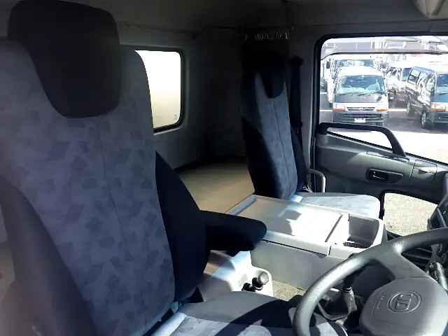 日産UD コンドル 中型/増トン アルミバン パワーゲート 床鉄板の中古トラック画像10