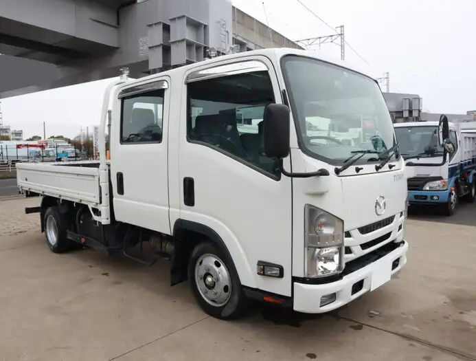 マツダ タイタン 小型 平ボディ Wキャブ TRG-LLR85ARの中古トラック画像2