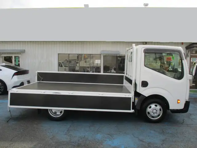 日産 アトラス 小型 平ボディ CBF-SQ2F24 H28の中古トラック画像5