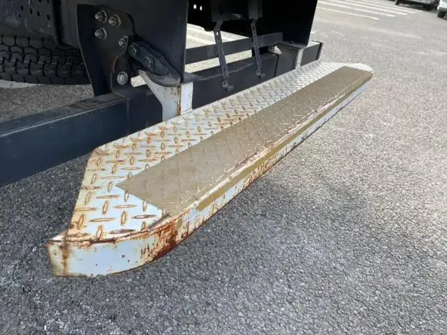 いすゞ エルフ 小型 冷凍冷蔵 低温 床ステンの中古トラック画像11