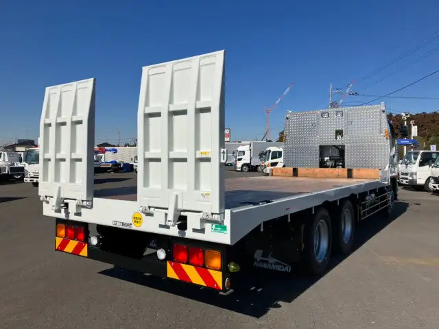 三菱 ファイター 中型/増トン 車両重機運搬 ラジコン ウインチの中古トラック画像2