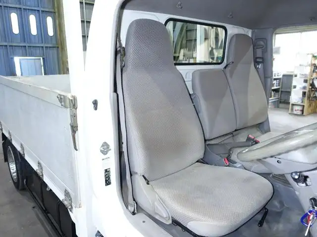 トヨタ ダイナ 小型 平ボディ 床鉄板 アルミブロックの中古トラック画像9