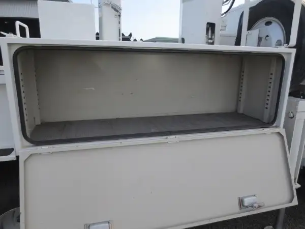 いすゞ エルフ 小型 高所・建柱車 高所作業車 電工仕様の中古トラック画像12