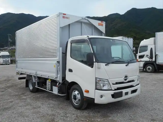 日野 デュトロ 小型 ウイング 2RG-XZU712M R4の中古トラック画像2
