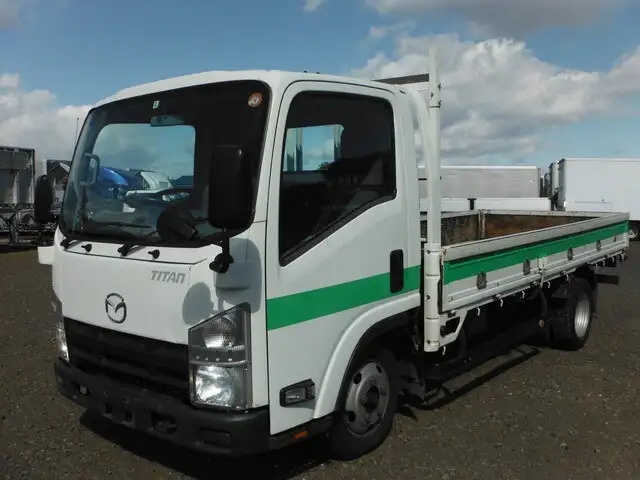マツダ タイタン 小型 平ボディ SKG-LLR85AR H24の中古トラック画像1