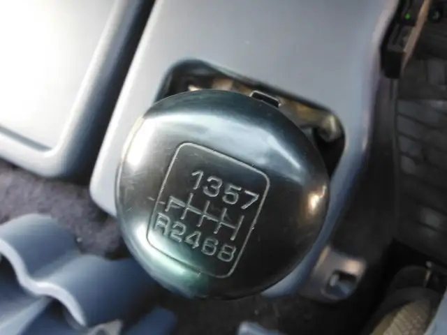 日野 プロフィア 大型 トラクター 2デフ ベッドの中古トラック画像12